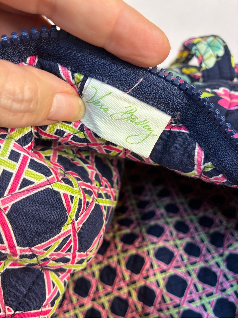Vera Bradley Large Weekender in Ribbons Print Retired - Picture 8 of 10